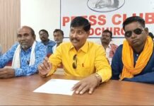 निलंबित पोलीस निरीक्षक खांडवे यांनी नागरिकांनाही केली मारहाण?