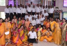 ३६ वर्षांनंतर गडचिरोलीत भेटले वर्गमित्र-मैत्रिणी