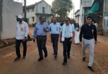 नागपूर विभागीय समितीने केली दिभना ग्रामपंचायतमधील कामांची पाहणी