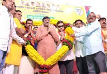 भाजपच्या संमेलनासाठी अहेरीत उसळली विविध योजनांच्या लाभार्थ्यांची गर्दी