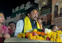 धर्मरावबाबा आत्राम यांचे राजनगरी अहेरीत जल्लोषात स्वागत
