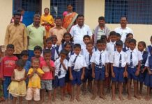 नंदीगावच्या शाळेत नवागताचे अजय कंकडालवार यांच्या उपस्थितीत स्वागत