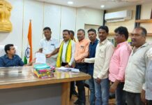 सूरजागड लोहप्रकल्पातील वाहतुकीमुळे होणाऱ्या त्रासाचे निराकरण करा