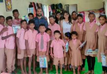 सामाजिक भान ठेवत तिने मूकबधीर विद्यार्थ्यांसोबत साजरा केला वाढदिवस