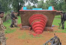 नक्षलवाद्यांच्या शहीद सप्ताहाला सुरूवात, जहाल नक्षली बिटलूचे स्मारक तोडले