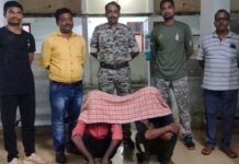 अर्भकाची हत्या करून मृतदेह नदीत फेकणाऱ्या तरुणीसह प्रियकराला अटक