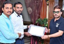 आरोग्य आणि कुटुंबकल्याण मंत्रालयाकडून अम्ब्रिशराव आत्राम यांना सन्मानपत्र प्रदान