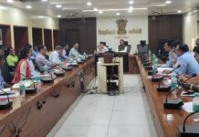 शेतकऱ्यांच्या कृषीपंपांसह घरकुलांना तातडीने विद्युत मीटर उपलब्ध करा