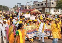 आदिवासी समाजाचा अभूतपूर्व ‘महाआक्रोश’, जिल्हाभरातील समाजबांधव एकवटले