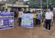 चातगावात पोलिसांच्या मदतीने राबविले ग्रामपंचायतने स्वच्छता अभियान