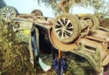 पुलाजवळ कारने घेतल्या चार पलट्या, अजिझ नाथानी, जंबेवार जखमी