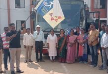 देवरी येथील विभागीय क्रीडा स्पर्धेसाठी गडचिरोली प्रकल्पाचे खेळाडू रवाना