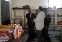 आश्रमशाळेत पुन्हा 30 मुलींना विषबाधा, एकूण रुग्णसंख्या गेली 136 वर