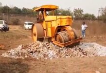 चुराडा केलेल्या दारूच्या बाटल्यांमध्ये खरंच १६ लाखांची दारू होती?