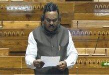 गडचिरोलीतील विमानतळाला गती द्या, गोंदियातून विमानांचे ‘टेक ऑफ’ करा