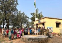 नक्षलवाद्यांचे मनसुबे उधळत अतिसंवेदनशिल विसामुंडी, इरपनारमध्ये केले ध्वजारोहण