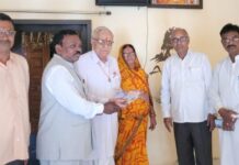 अयोध्येच्या अक्षता पोहोचल्या गडचिरोलीत, मंदिरातील प्राणप्रतिष्ठा सोहळ्याचे निमंत्रण