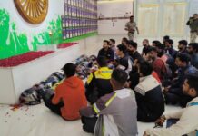 चंद्रपूरचे बाईक रायडर्स गडचिरोलीत पोलिस शौर्यस्थळावर झाले नतमस्तक