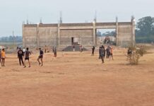 जिल्हा क्रीडा संकुलाच्या निधीसाठी काँग्रेस सोमवारी करणार भीक मांगो आंदोलन