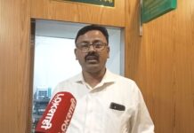 ‘लोकशाही मराठी’ वृत्तवाहिनीवरील प्रसारणबंदीचा गडचिरोलीत निषेध