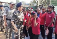 पोलिस महासंचालक रश्मी शुक्ला दोन आठवड्यात दुसऱ्यांदा नक्षलग्रस्त भागात