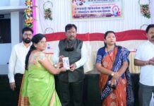 २३८ अंगणवाडी सेविकांना मिळाले स्मार्टफोन, अंगणवाड्यातील रजिस्टर होणार हद्दपार