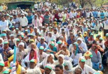अखंडित वीज पुरवठ्यासाठी कुरखेडात शेतकऱ्यांचा मोर्चा व ठिय्या आंदोलन
