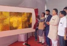 गडचिरोलीच्या वस्तू पोहोचणार देशभर, वडसा रेल्वे स्टेशनवर स्टॅालचे लोकार्पण