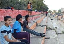 महिला आरक्षणात अर्ज करण्यासाठी उमेदवारांना दुबार आर्थिक भुर्दंड