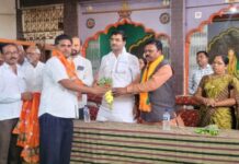 खा.अशोक नेते, आ.बंटी भांगडिया यांनी पदाधिकारी व कार्यकर्त्यांना केले चार्ज
