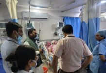 खासदार अशोक नेते यांनी घेतली अपघातग्रस्त भांडेकर यांची भेट