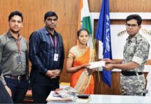 पोलिस कर्मचाऱ्याचा हृदयविकाराने मृत्यू, ॲक्सिस बँकेची कुटुंबियांना १० लाखांची मदत