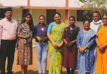 राणी दुर्गावती कन्या विद्यालयात बारावीच्या परीक्षेतील गुणवंत विद्यार्थ्यांचा सत्कार