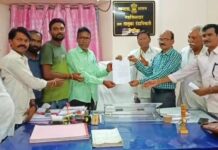 विविध मागण्यांसाठी रेशन दुकानदार संघटनेचे जिल्हाभर धरणे आंदोलन