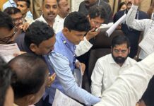 नुकसानग्रस्तांना तातडीने मदत देण्यासाठी मा.खा.अशोक नेते मुख्यमंत्र्यांना भेटले