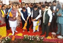 देशातील पोलादापैकी 30 टक्के उत्पादन गडचिरोली जिल्ह्यात होणार- फडणवीस