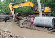 राष्ट्रीय महामार्गाचे काम निकृष्ट करणाऱ्या कंत्राटदारांना काळ्या यादीत टाका