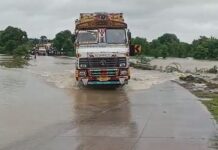 पूरस्थिती सावरतेय, अनेक मार्गही सुरू, आता जलजन्य आजारांचे आव्हान