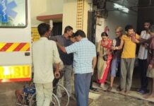 रूपिनगट्टातील विषबाधित बालकाला वाचविण्यासाठी शर्थीचे प्रयत्न, बाकी जण धोक्याबाहेर