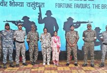 दोन राज्यांना हव्या असलेल्या महिला नक्षलीचे गडचिरोलीत आत्मसमर्पण