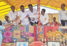 श्रीनगर येथे फुटबॅाल स्पर्धेचे उद्घाटन, आदर्श स्पोर्टिंग क्लबचे आयोजन