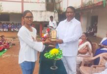 राणी दुर्गावती विद्यालयात स्वातंत्र्यदिनी दहावी-बारावीतील गुणवंतांचा सत्कार