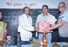 धर्मराव महाविद्यालयाचे प्राचार्य भोंगळे यांचा सेवानिवृत्तीपर सपत्निक सत्कार