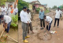 कसारीच्या हनुमान मंदिर मठात आमदार निधीतून होणाऱ्या बांधकामाचा शुभारंभ