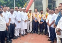 खासदार डॉ.किरसान यांनी दाखवली वडसा-चांदाफोर्ट रेल्वेला हिरवी झेंडी