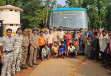 अतिदुर्गम गर्देवाड्यात पोलिसांपाठोपाठ पहिल्यांदाच पोहोचली एसटी बस