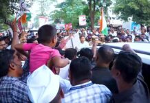 बारामतीकरांनी अडविला उपमुख्यमंत्री अजितदादांच्या वाहनांचा ताफा!