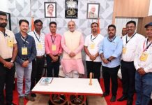 गडचिरोलीत पहिल्यांदाच राज्यपालांनी केली पत्रकारांसोबत समस्यांवर चर्चा