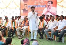 तुम्ही कृष्णा गजबेंना साथ द्या, तुमच्या कामांची गॅरंटी मी घेतो- सावकार