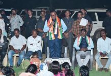 कॅार्नर सभांमधून धर्मरावबाबांनी केले मतदारांना साथ देण्याचे आवाहन